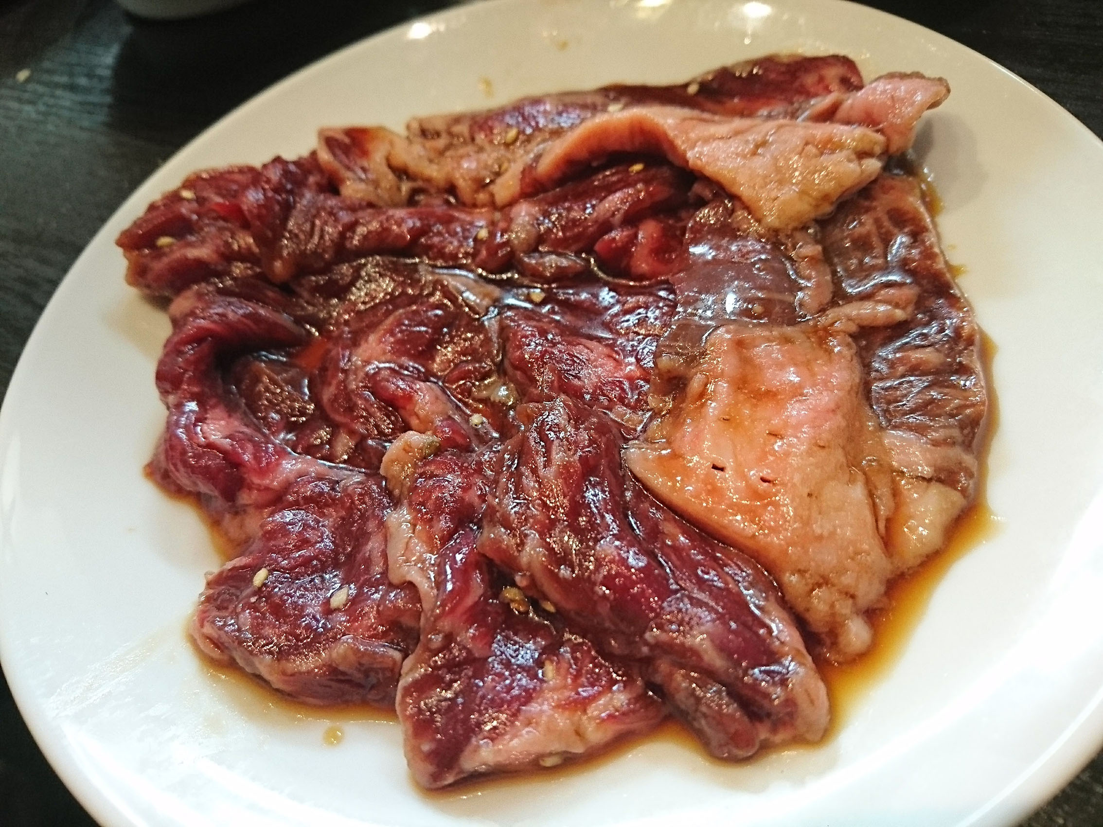 調布「焼肉いち」たまごにつけると美味しいお肉